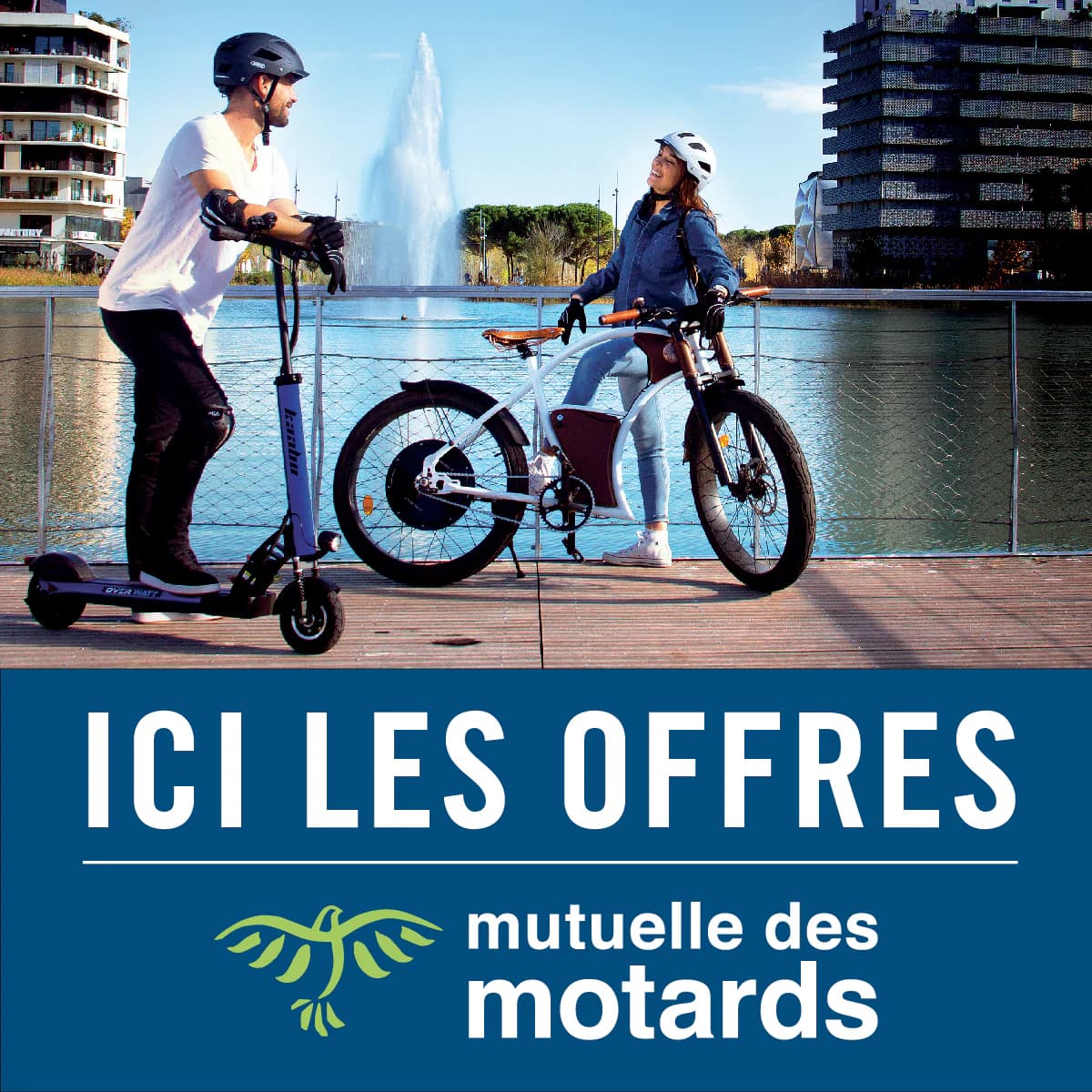 Usagers d'une trottinette électrique et d'un vélo électrique